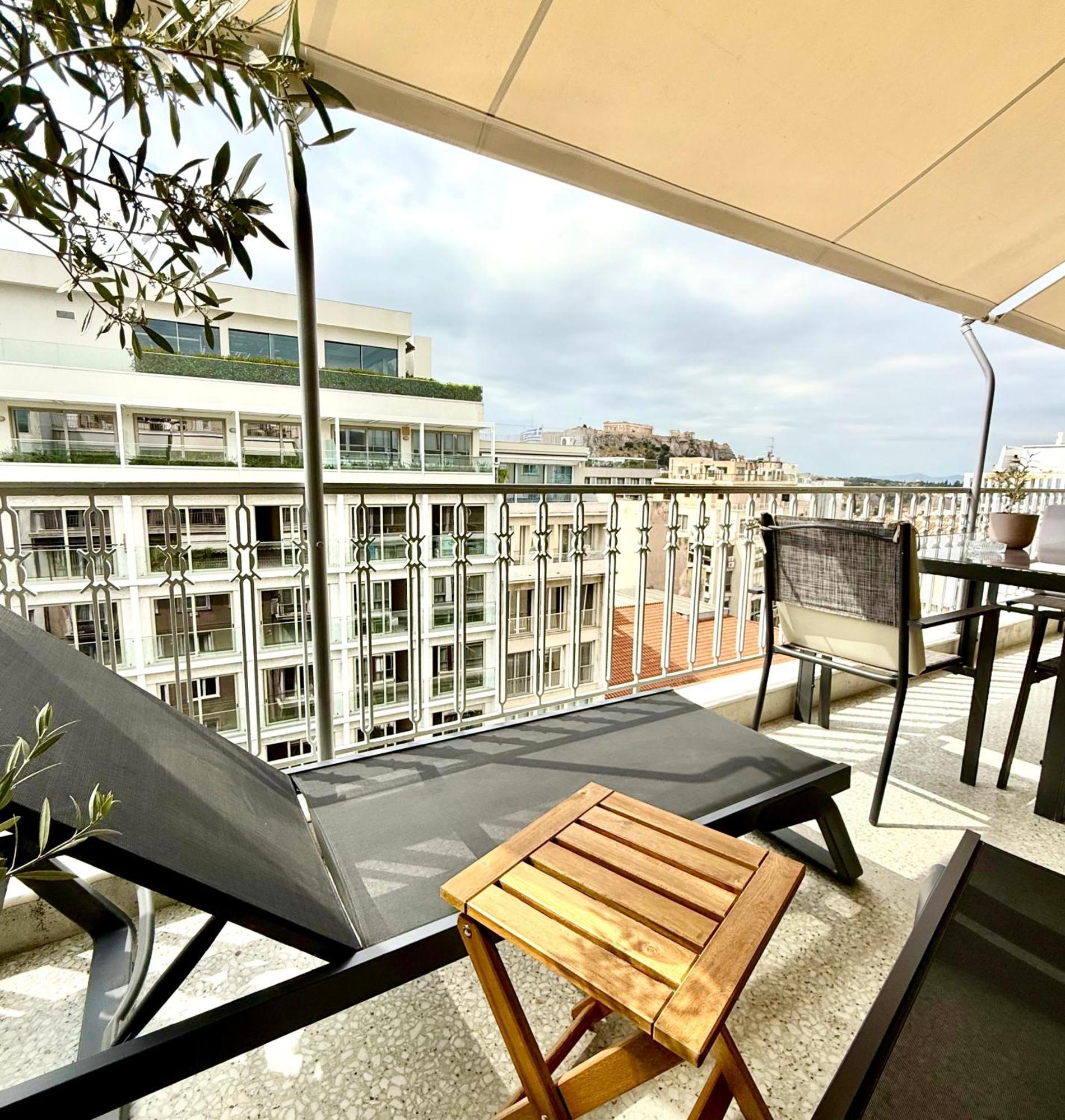 Parthenon And Syntagma Square View Apartment Athen Eksteriør billede